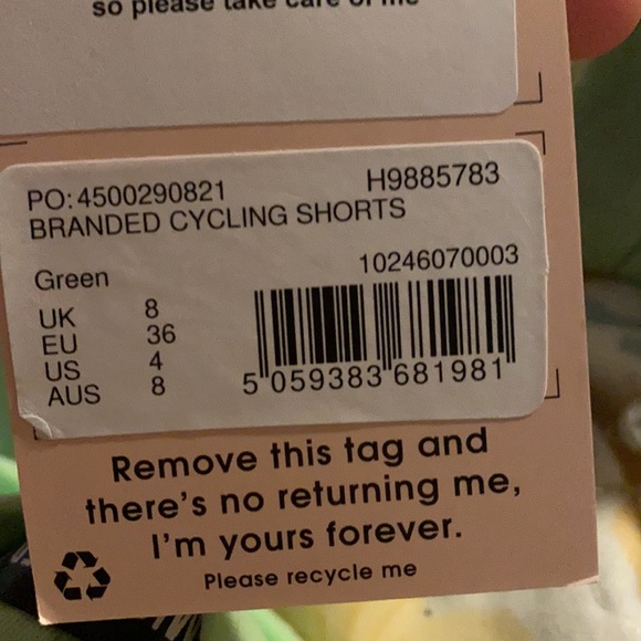 Green Cycling Shorts - Picture 4 of 4